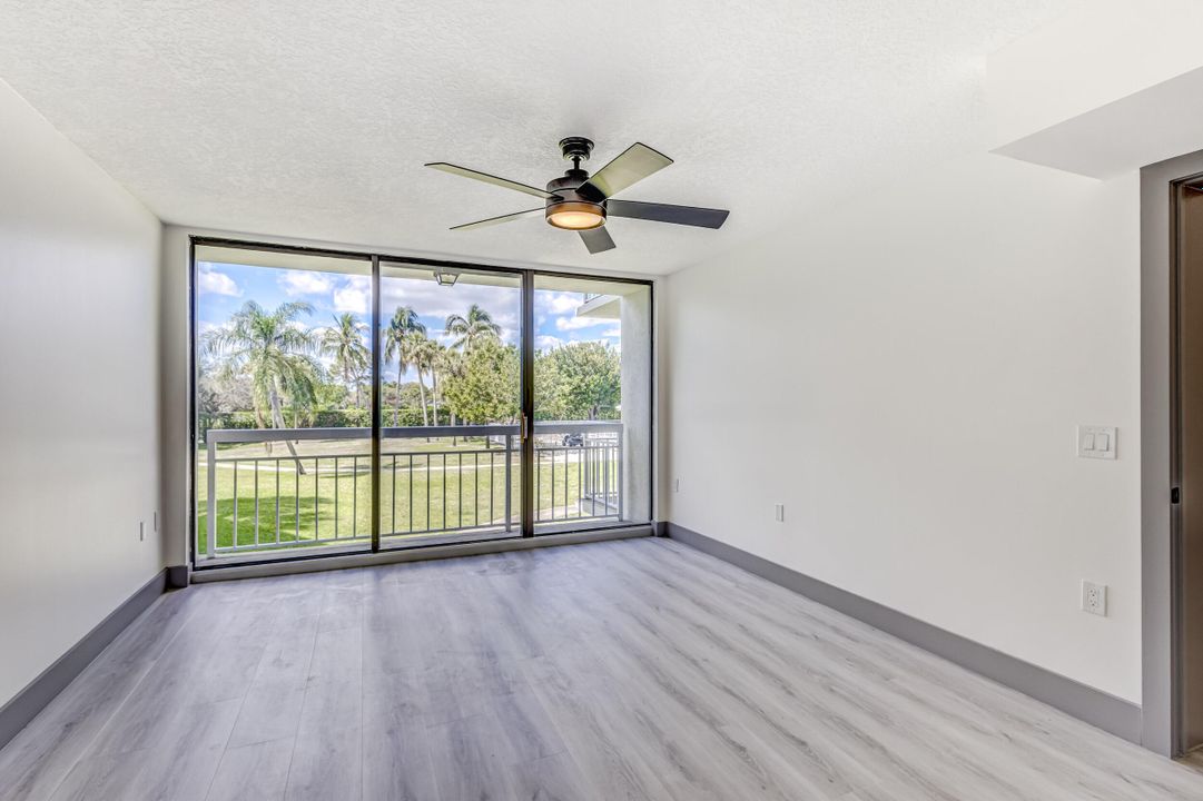 For Sale: $249,000 (2 beds, 2 baths, 1385 Square Feet)