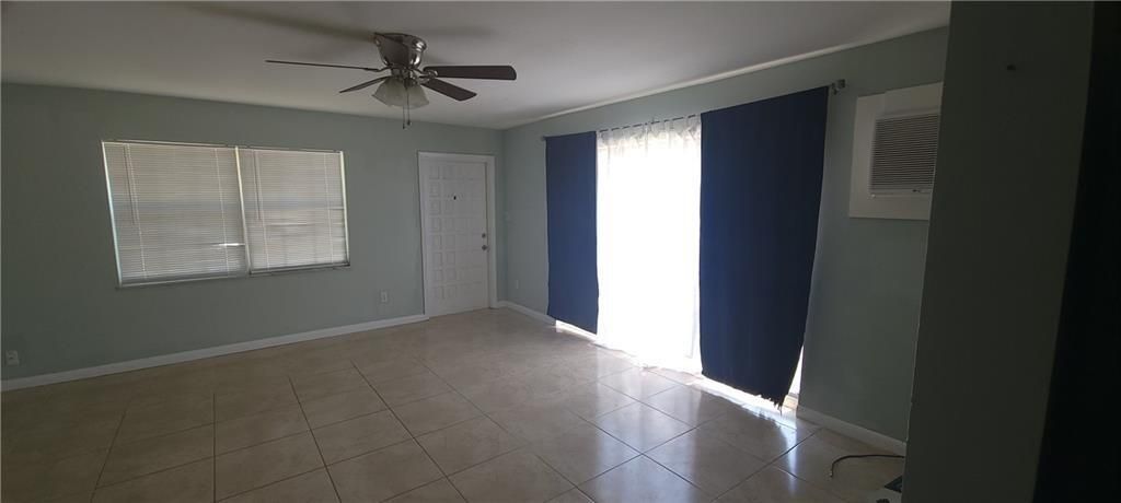 For Sale: $235,000 (2 beds, 1 baths, 780 Square Feet)