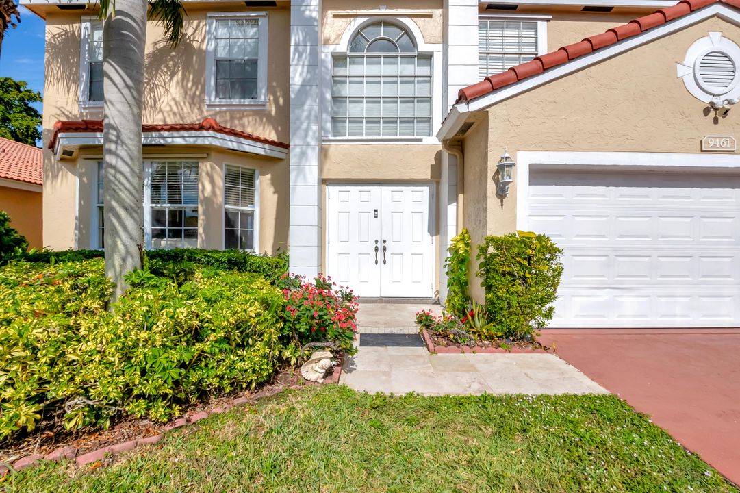 For Sale: $795,000 (4 beds, 2 baths, 2197 Square Feet)