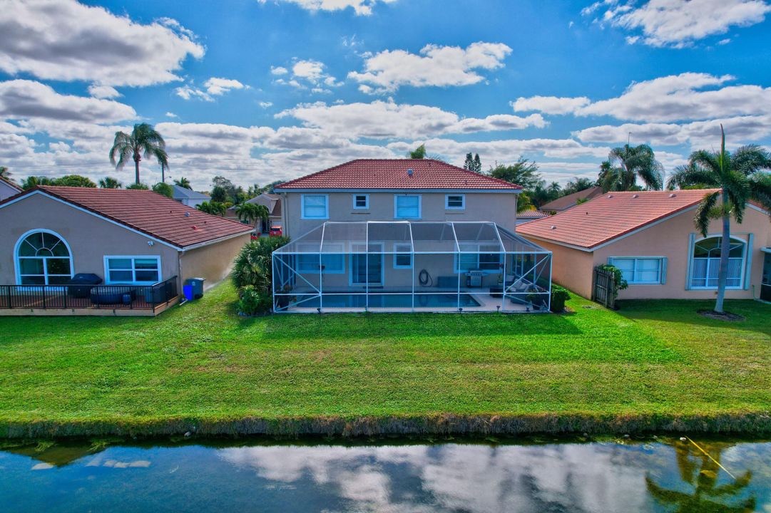 For Sale: $795,000 (4 beds, 2 baths, 2197 Square Feet)