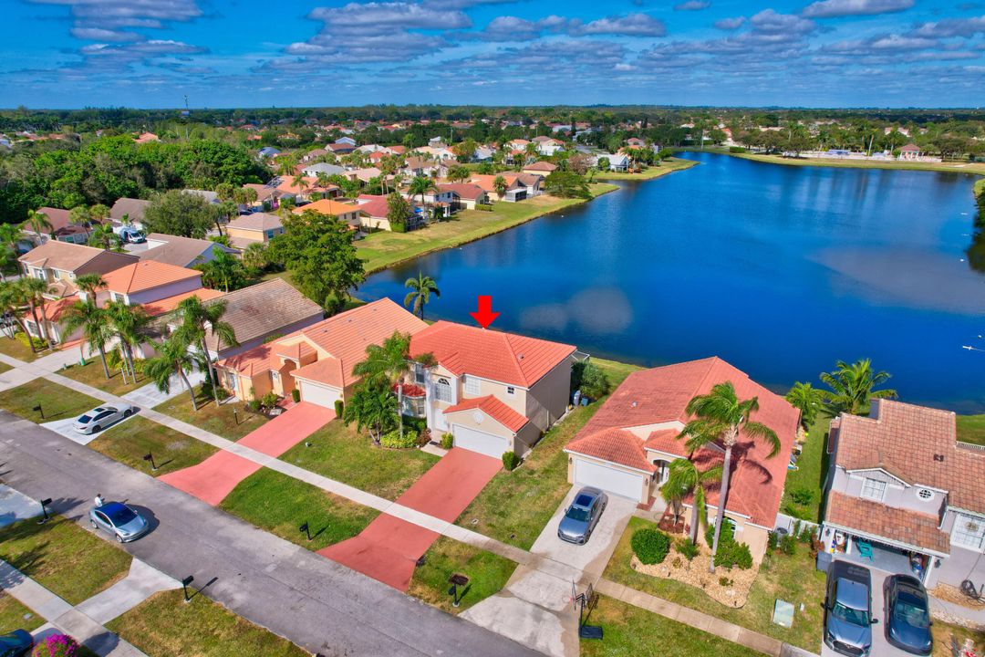 For Sale: $795,000 (4 beds, 2 baths, 2197 Square Feet)