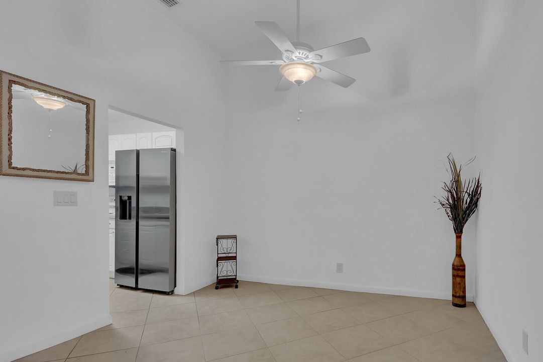 For Sale: $224,900 (2 beds, 2 baths, 1337 Square Feet)