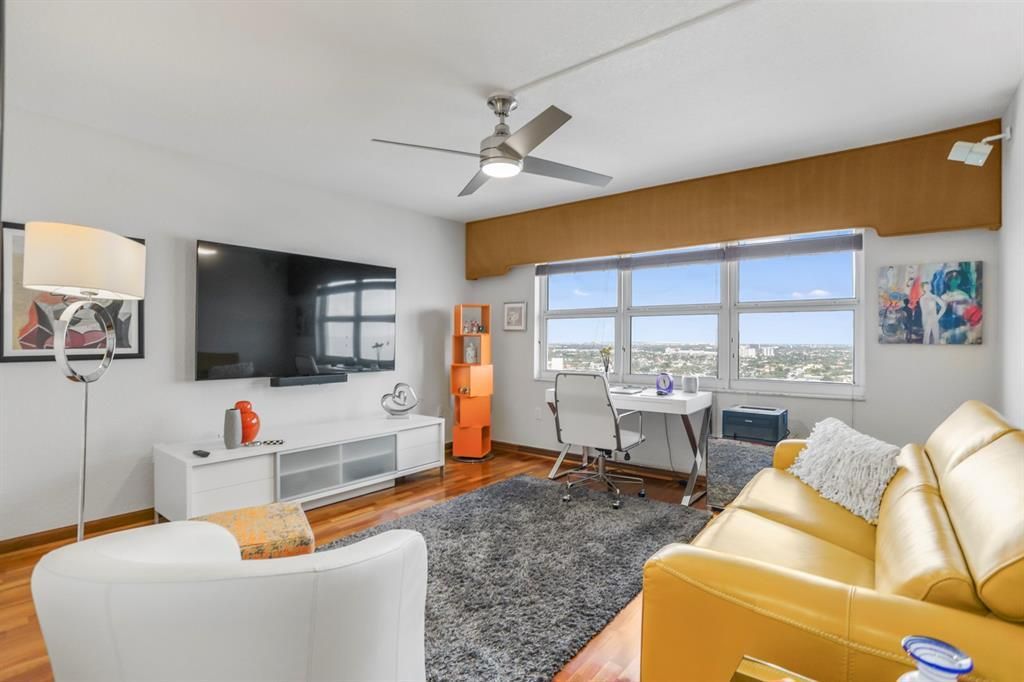 For Sale: $874,500 (2 beds, 2 baths, 1860 Square Feet)