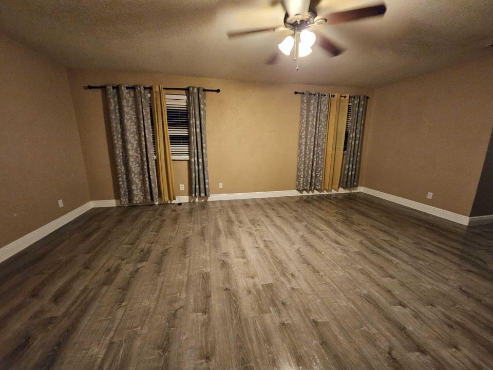 For Rent: $3,000 (4 beds, 2 baths, 2575 Square Feet)