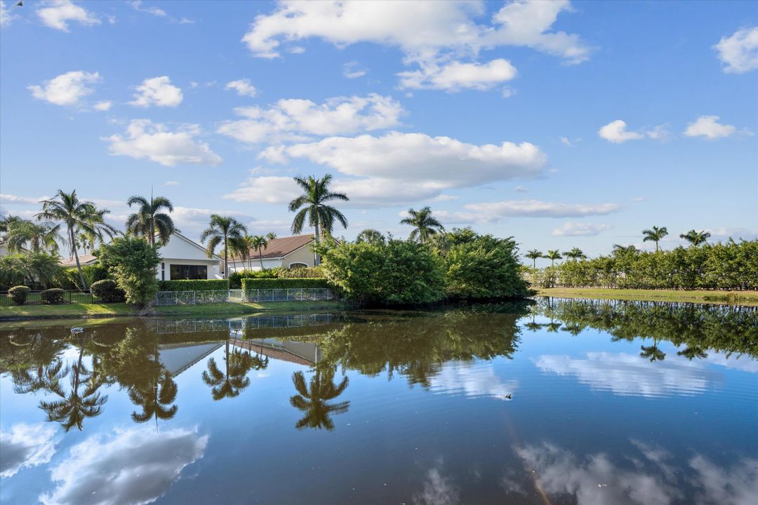 For Sale: $3,550,000 (3 beds, 3 baths, 2175 Square Feet)