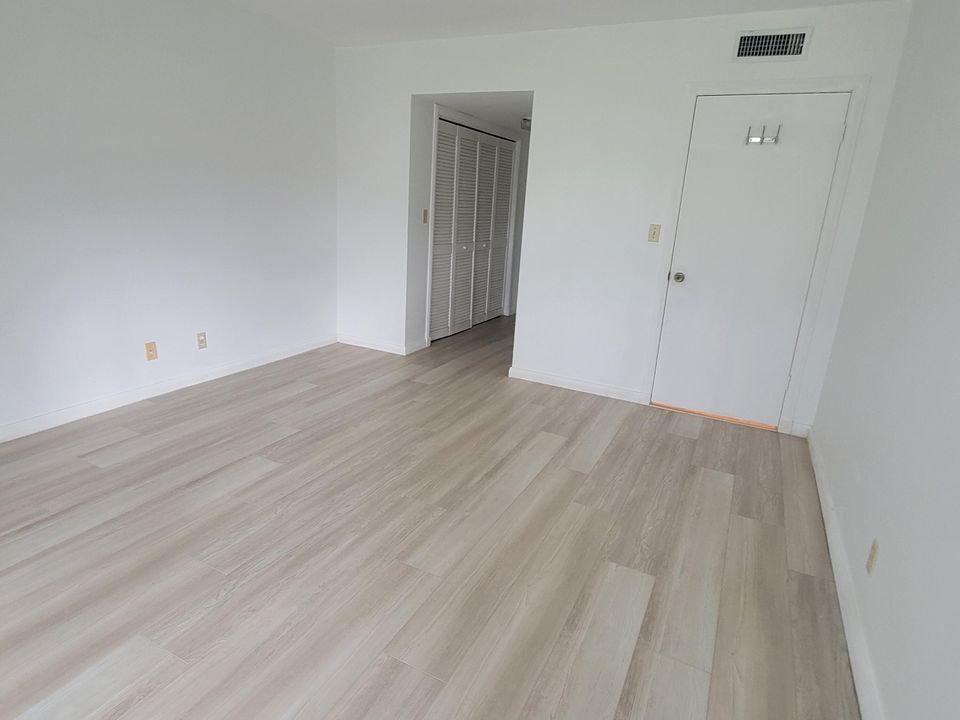 En Venta: $445,000 (2 camas, 2 baños, 1592 Pies cuadrados)