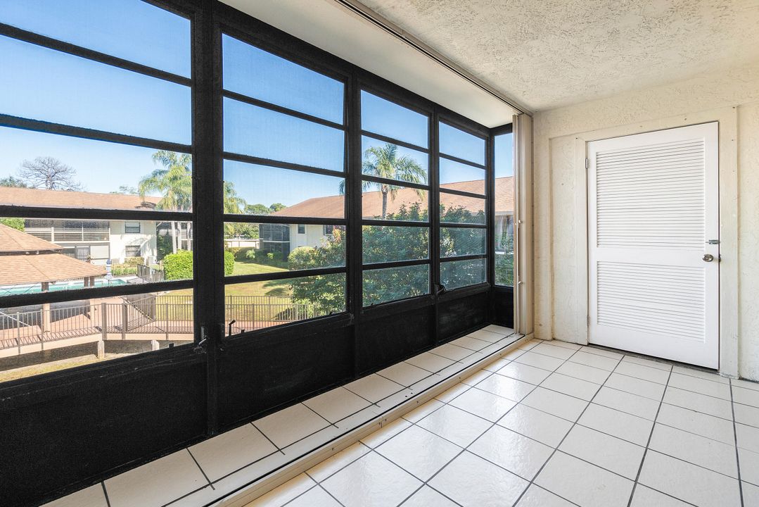 For Sale: $230,000 (2 beds, 2 baths, 1188 Square Feet)