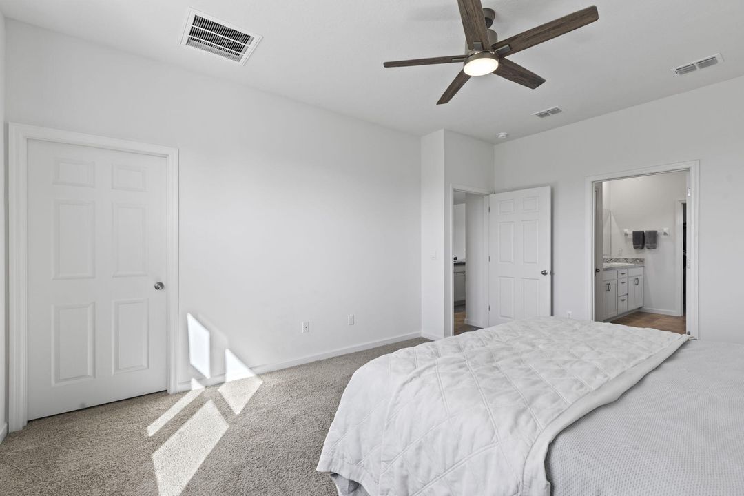 For Sale: $424,900 (2 beds, 2 baths, 1791 Square Feet)