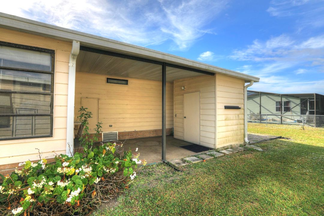 For Sale: $125,000 (2 beds, 2 baths, 1370 Square Feet)