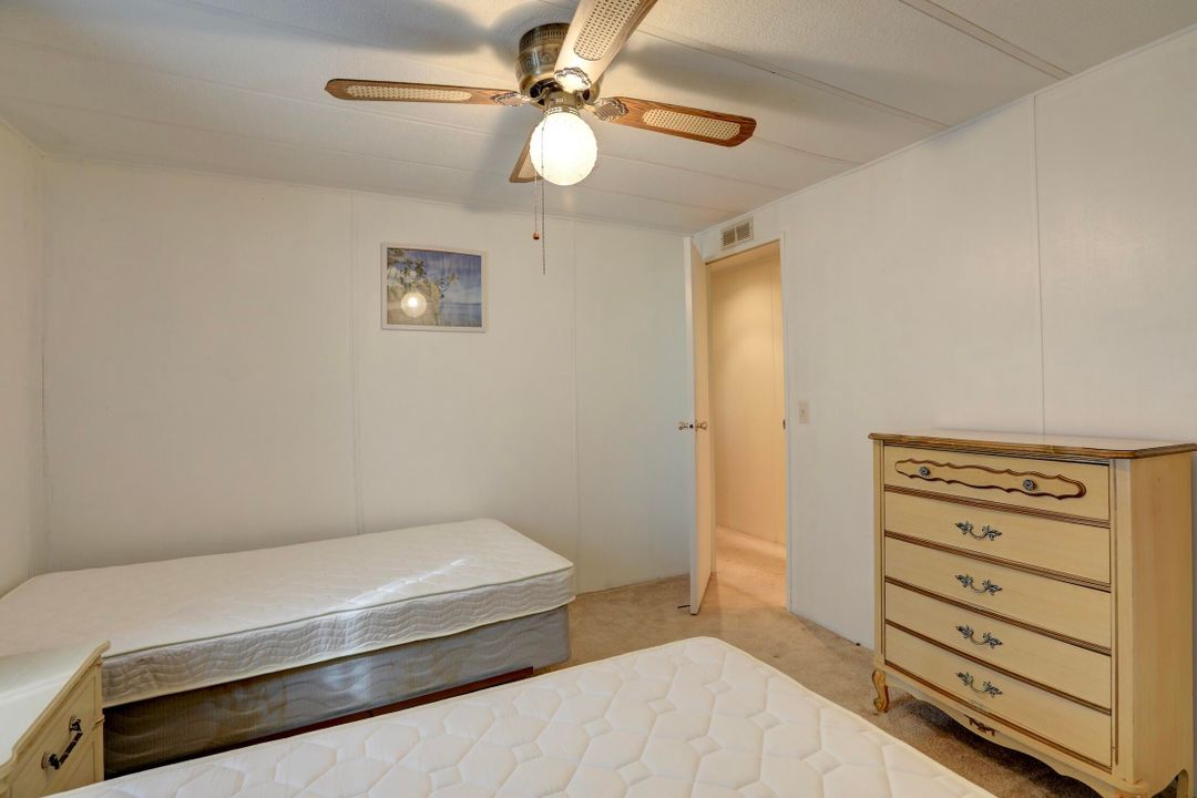 For Sale: $125,000 (2 beds, 2 baths, 1370 Square Feet)