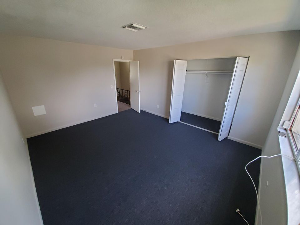 For Rent: $2,100 (2 beds, 1 baths, 1552 Square Feet)