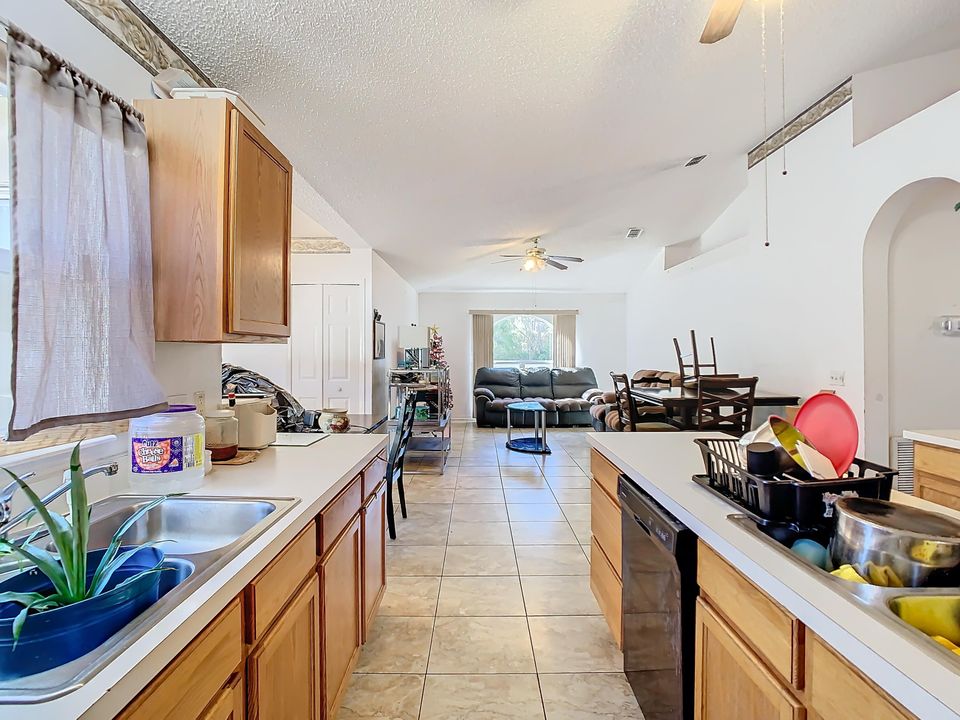 For Sale: $330,000 (4 beds, 2 baths, 2128 Square Feet)