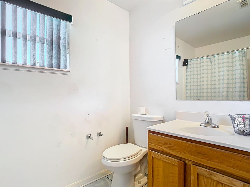 For Sale: $330,000 (4 beds, 2 baths, 2128 Square Feet)