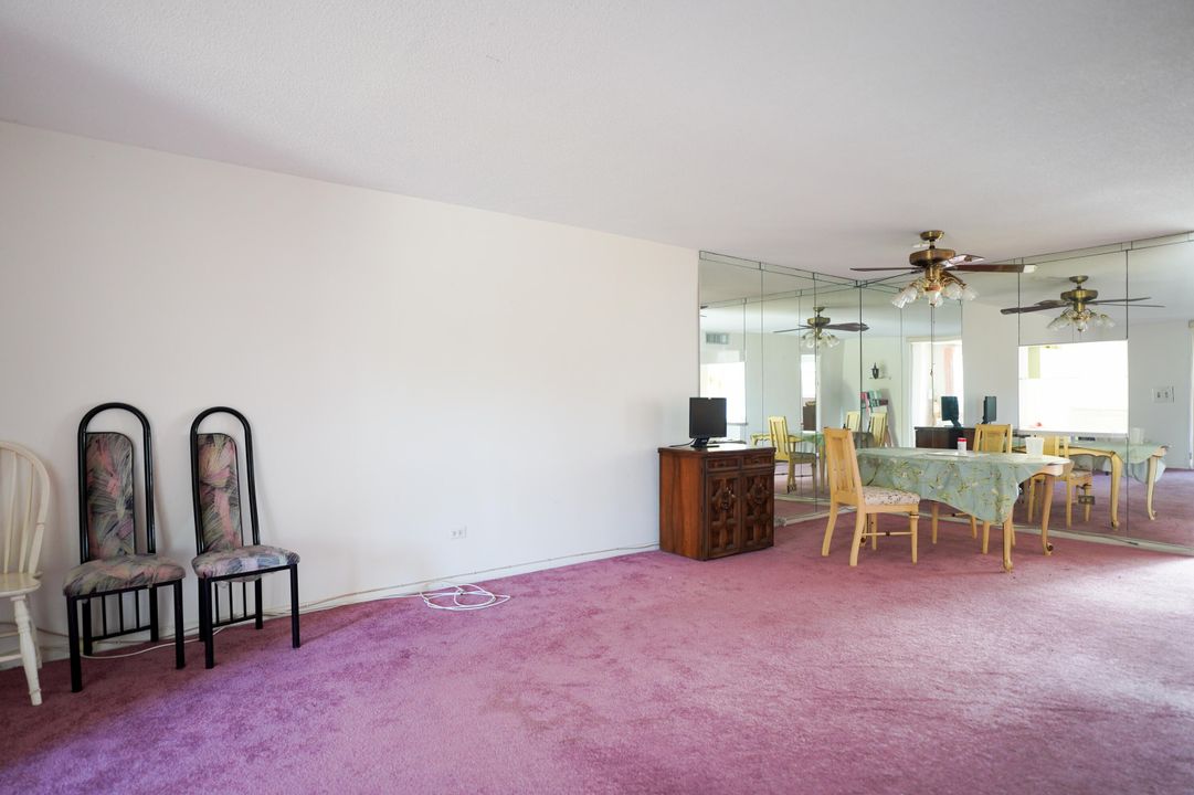 For Sale: $129,000 (2 beds, 2 baths, 1400 Square Feet)