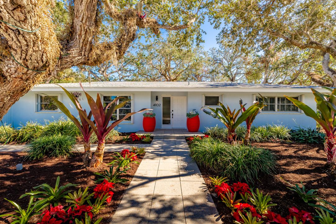 For Sale: $1,200,000 (3 beds, 2 baths, 2116 Square Feet)