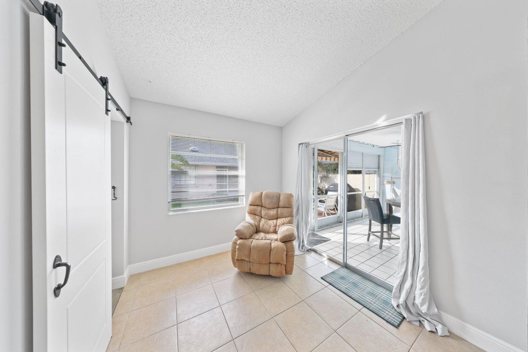 For Sale: $389,900 (3 beds, 2 baths, 1512 Square Feet)