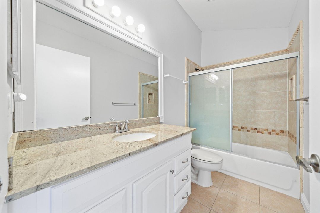 For Sale: $389,900 (3 beds, 2 baths, 1512 Square Feet)