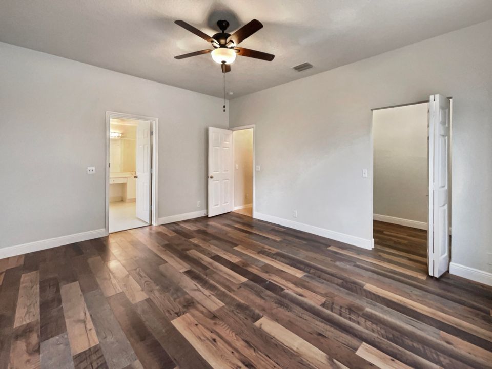 For Sale: $730,000 (4 beds, 2 baths, 2789 Square Feet)