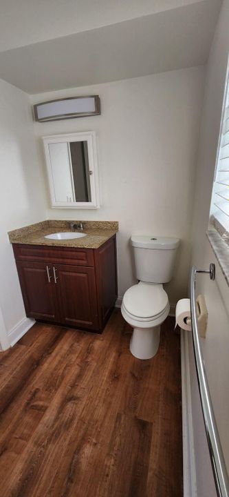 For Rent: $1,975 (1 beds, 1 baths, 590 Square Feet)