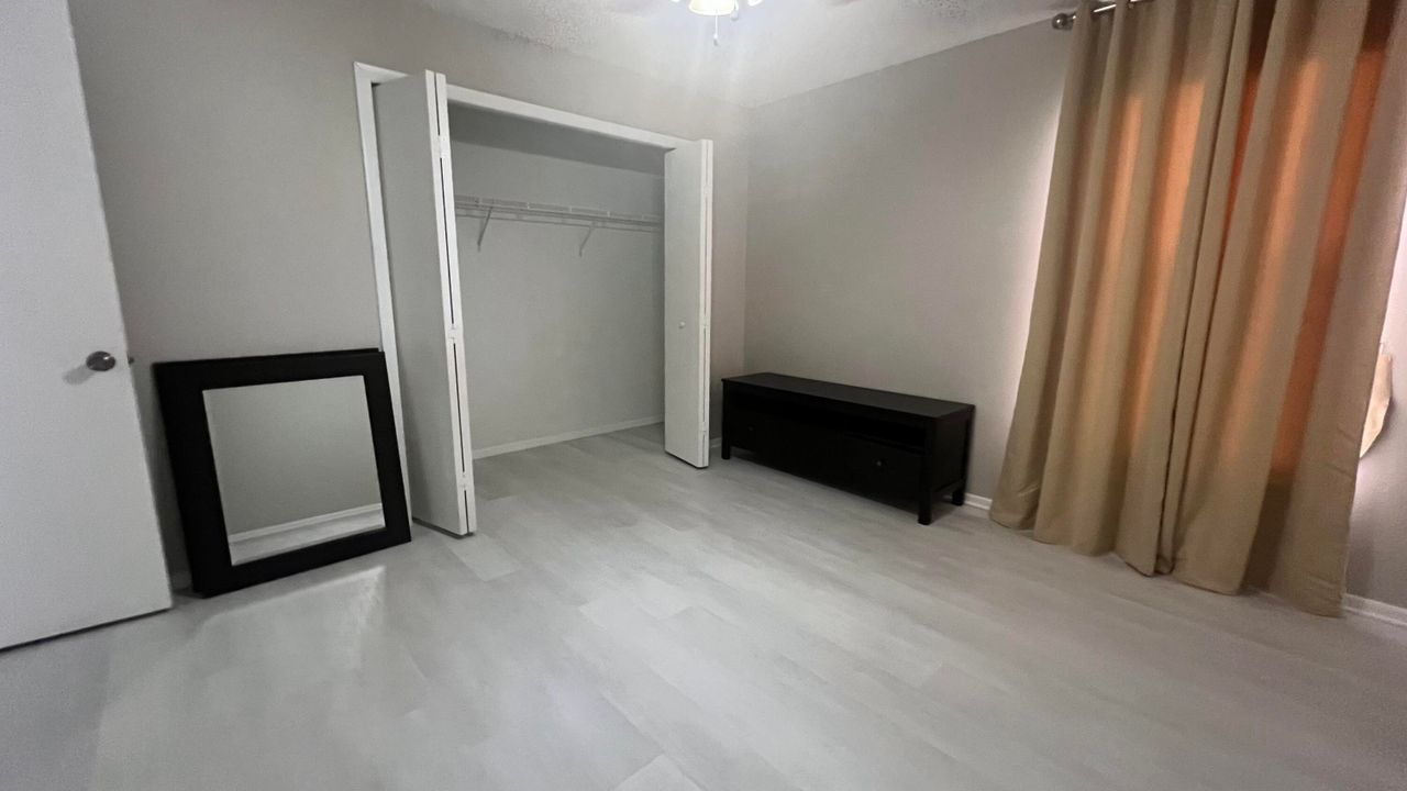 En Venta: $370,000 (3 camas, 2 baños, 1684 Pies cuadrados)