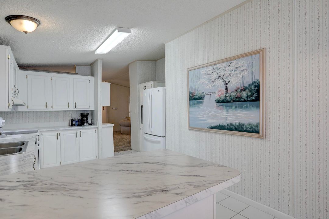 For Sale: $219,900 (2 beds, 2 baths, 1458 Square Feet)