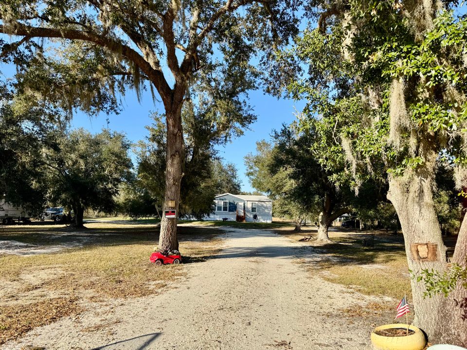 For Sale: $259,000 (3 beds, 2 baths, 1409 Square Feet)