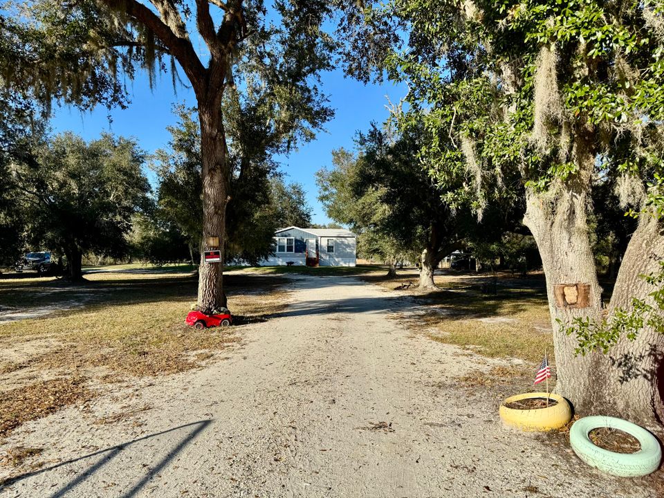 For Sale: $259,000 (3 beds, 2 baths, 1409 Square Feet)