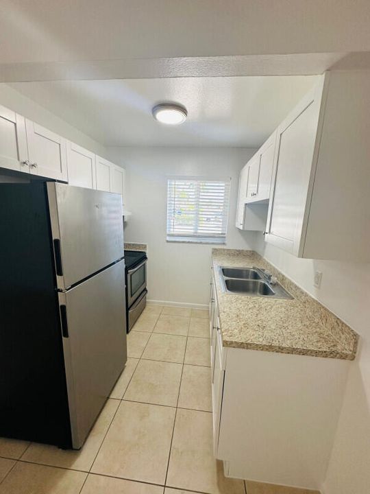 For Rent: $1,595 (1 beds, 1 baths, 624 Square Feet)