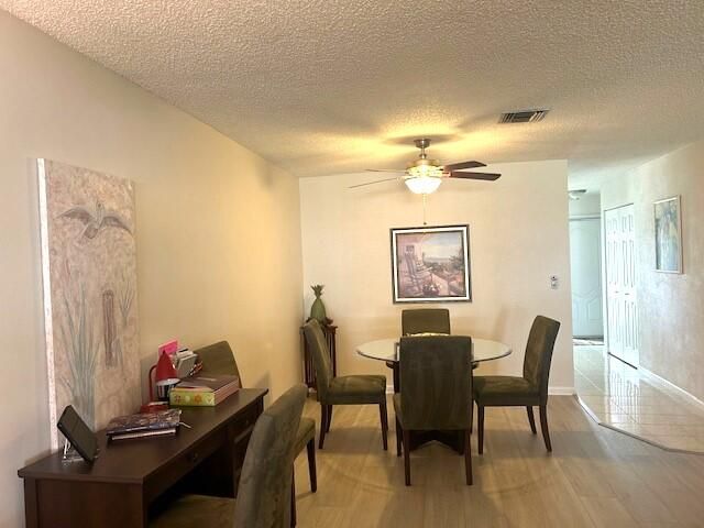 For Sale: $155,900 (2 beds, 2 baths, 1296 Square Feet)