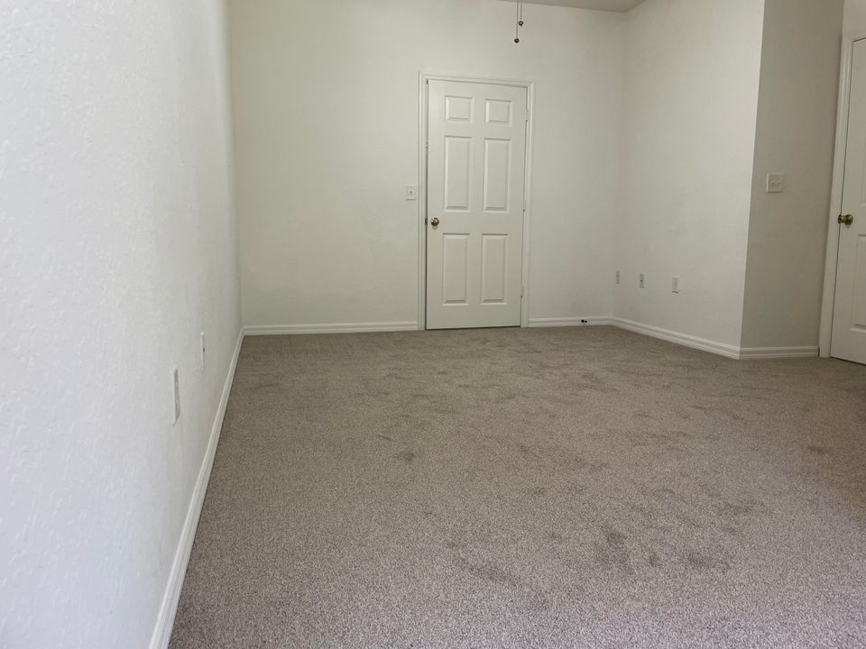 For Rent: $2,200 (2 beds, 2 baths, 1191 Square Feet)