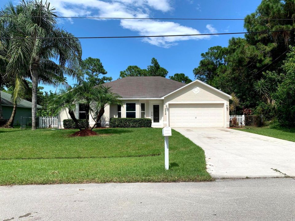 For Sale: $414,000 (3 beds, 2 baths, 1400 Square Feet)