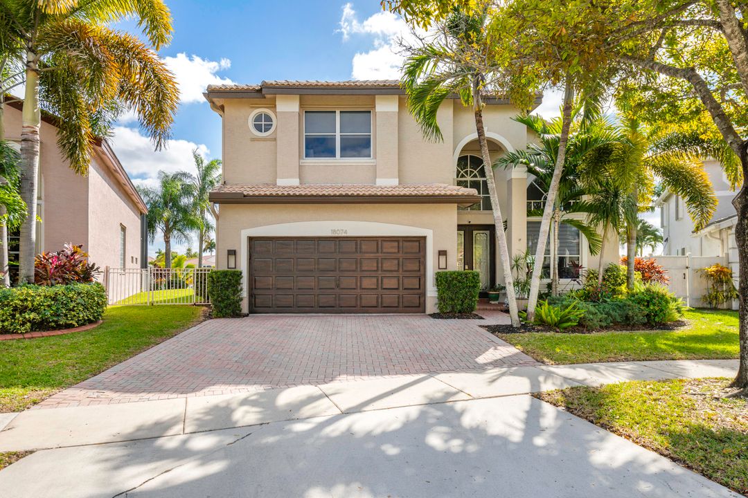 For Sale: $1,000,000 (4 beds, 3 baths, 3029 Square Feet)