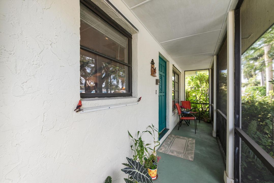 For Sale: $479,888 (2 beds, 2 baths, 1293 Square Feet)