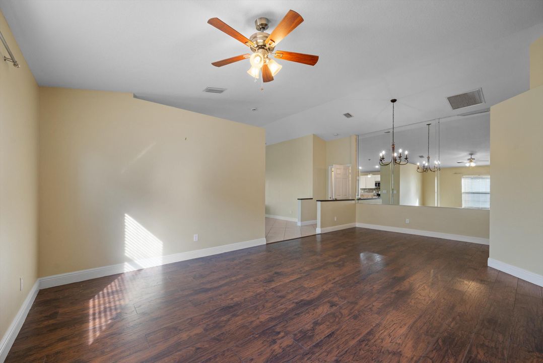 For Sale: $399,900 (3 beds, 2 baths, 1920 Square Feet)