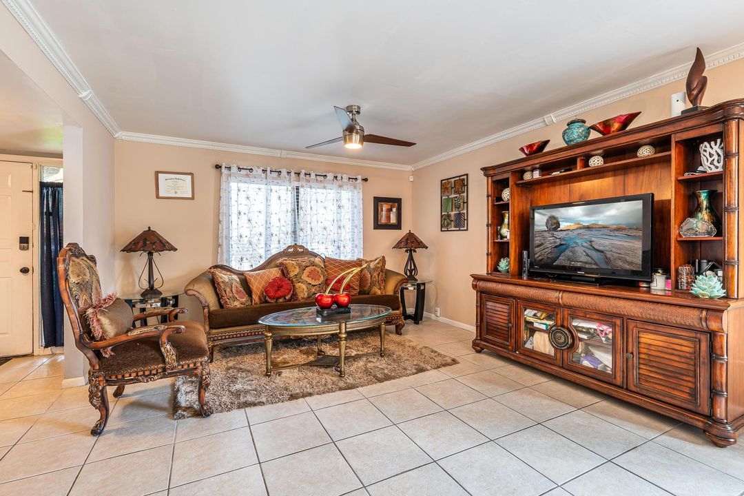 For Sale: $375,000 (3 beds, 2 baths, 1580 Square Feet)