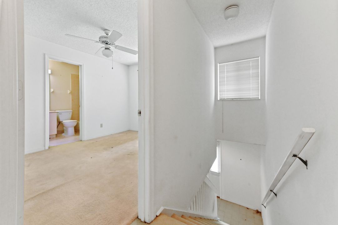 For Sale: $250,000 (2 beds, 2 baths, 1279 Square Feet)