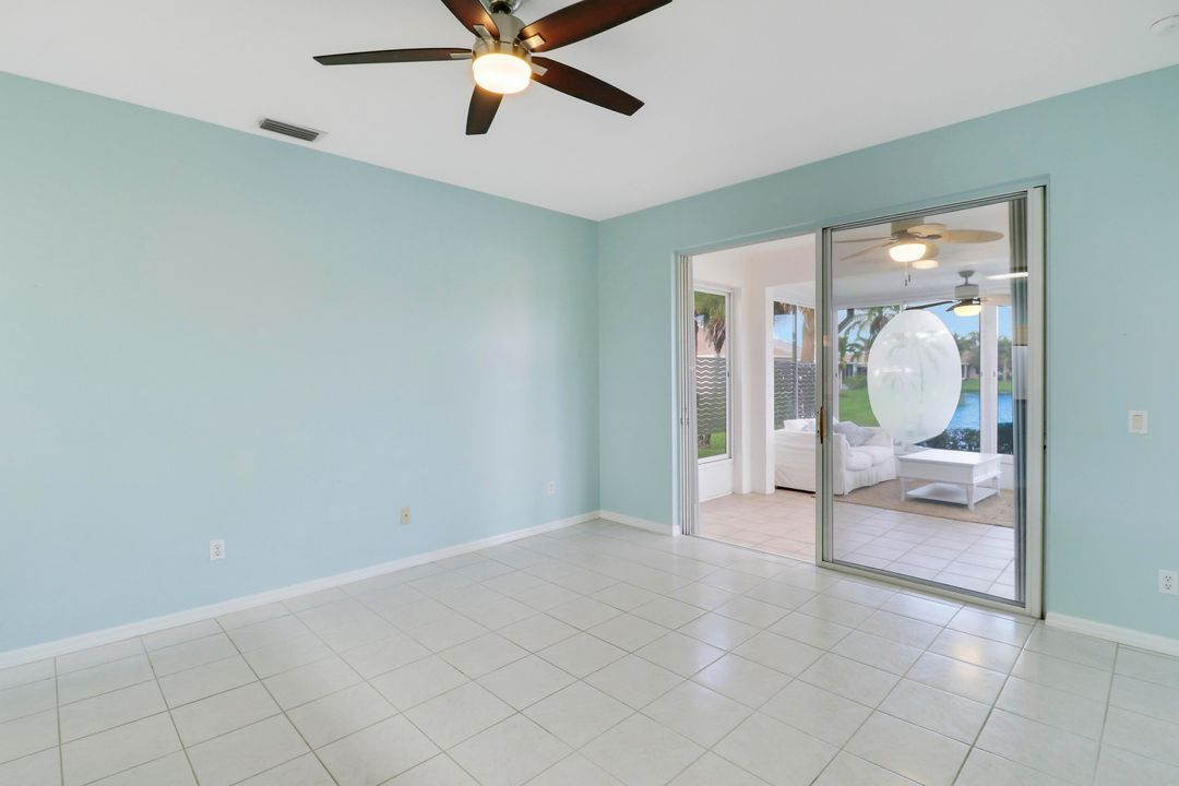 For Sale: $309,900 (2 beds, 2 baths, 1430 Square Feet)