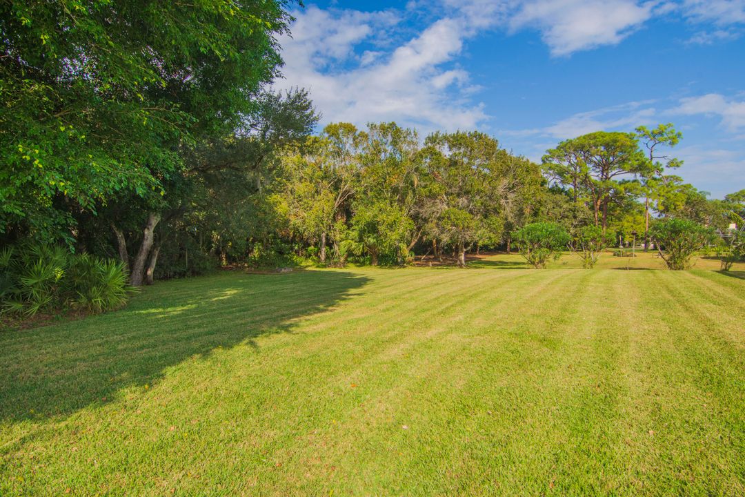 For Sale: $1,200,000 (4 beds, 2 baths, 3041 Square Feet)