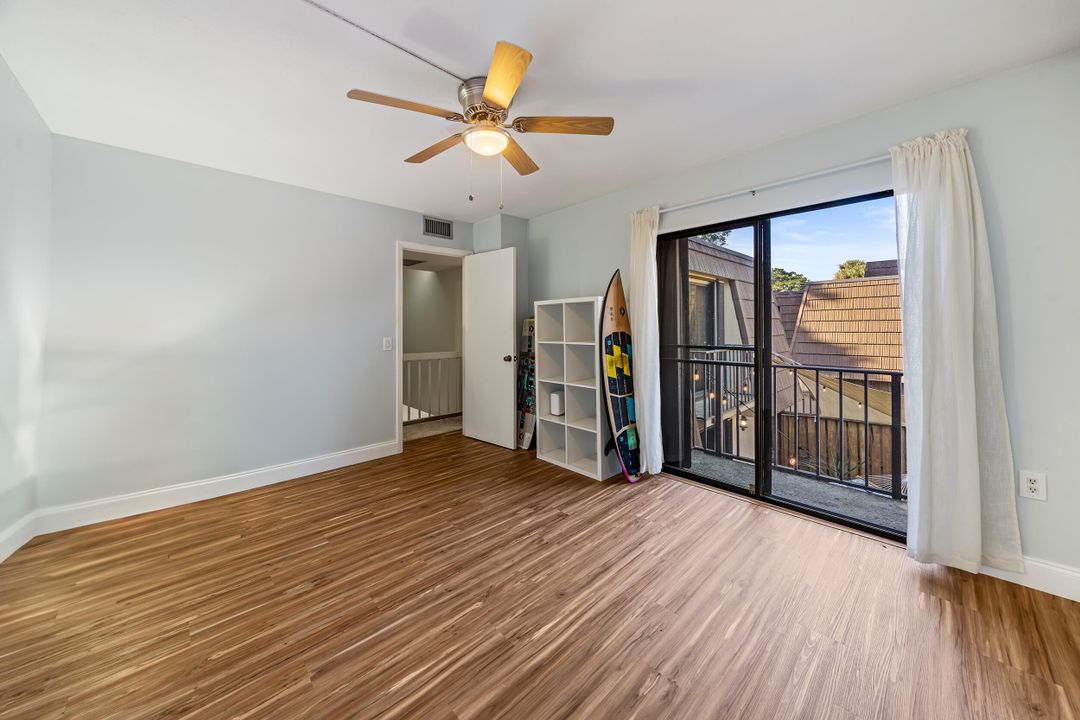 For Sale: $359,900 (2 beds, 2 baths, 1236 Square Feet)