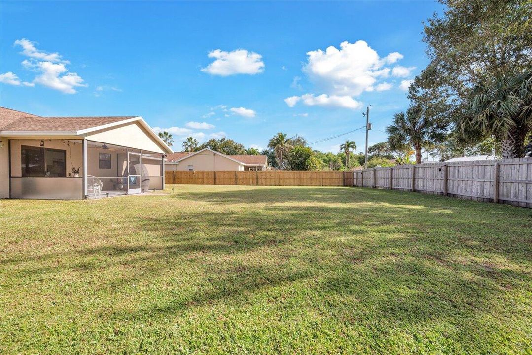 For Sale: $385,000 (3 beds, 2 baths, 1177 Square Feet)