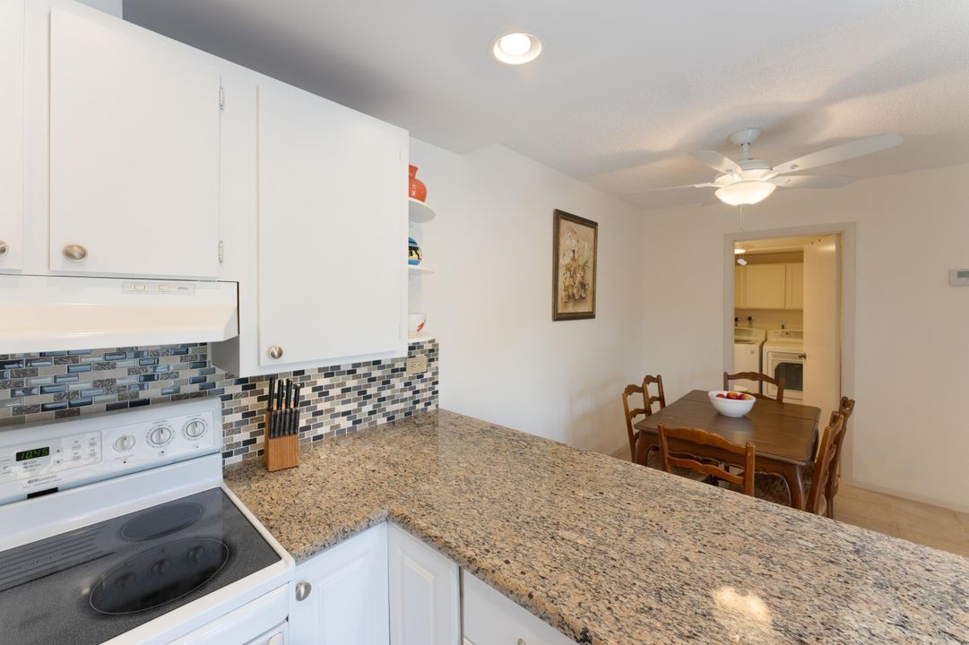 For Sale: $299,900 (2 beds, 2 baths, 1288 Square Feet)