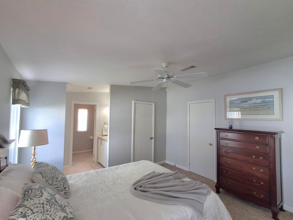 For Sale: $209,900 (2 beds, 2 baths, 1502 Square Feet)