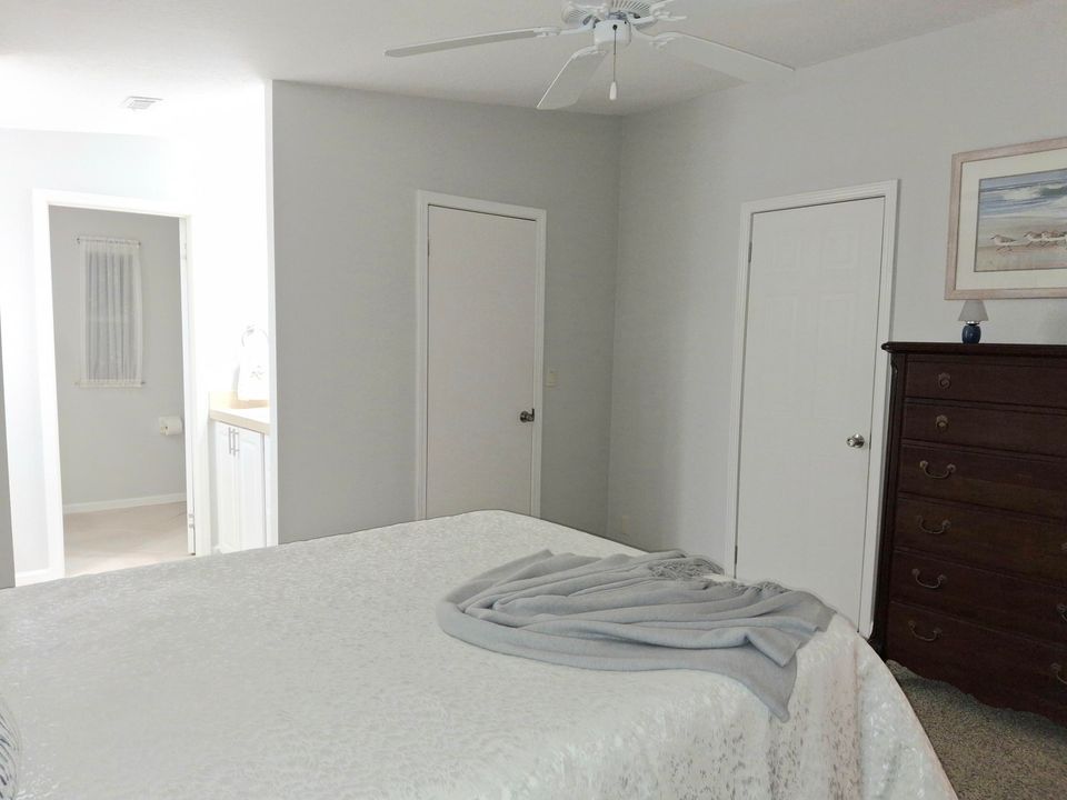 For Sale: $209,900 (2 beds, 2 baths, 1502 Square Feet)