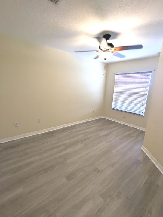 For Rent: $2,175 (3 beds, 2 baths, 1353 Square Feet)