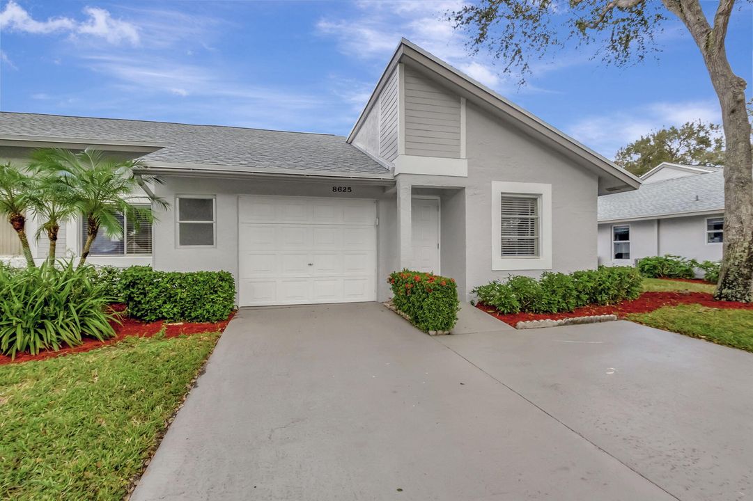 For Sale: $404,000 (2 beds, 2 baths, 1248 Square Feet)