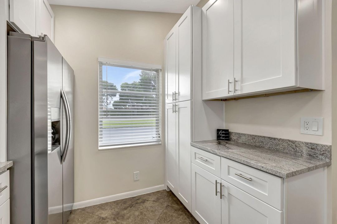 For Sale: $404,000 (2 beds, 2 baths, 1248 Square Feet)