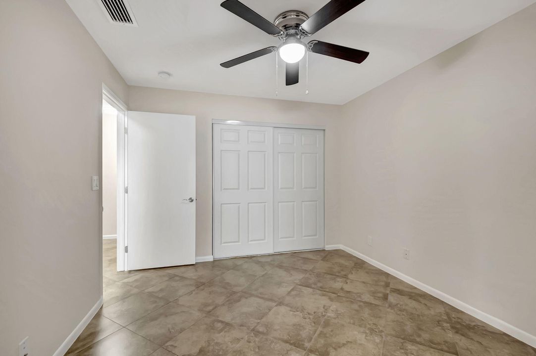 For Sale: $404,000 (2 beds, 2 baths, 1248 Square Feet)