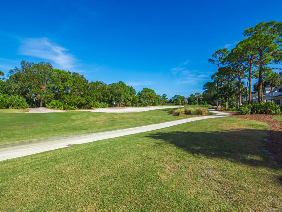 For Sale: $688,000 (3 beds, 3 baths, 2387 Square Feet)