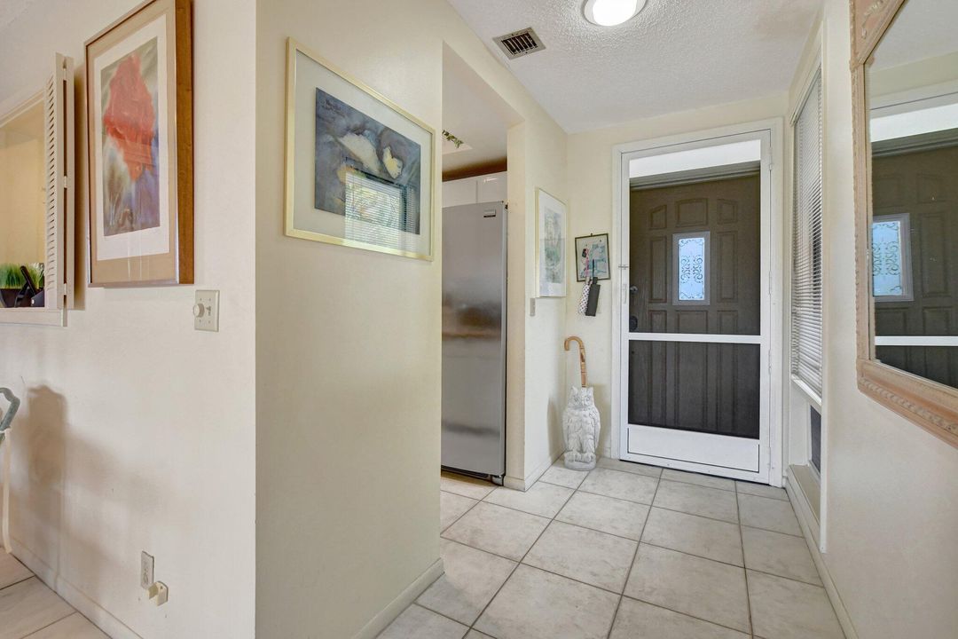 For Sale: $325,000 (2 beds, 2 baths, 1400 Square Feet)