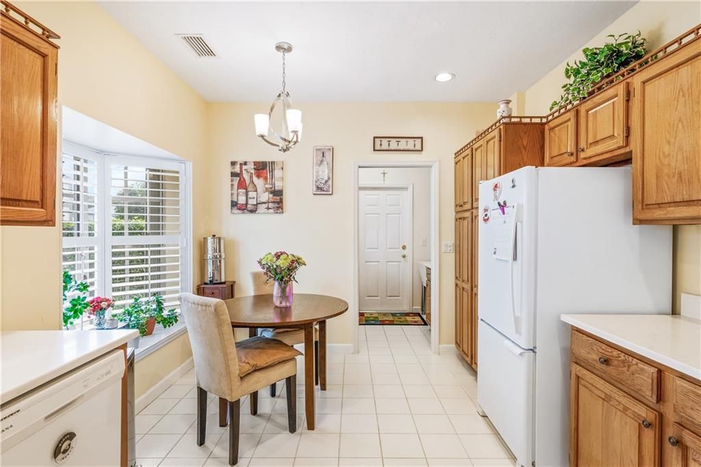 For Sale: $299,500 (2 beds, 2 baths, 1531 Square Feet)